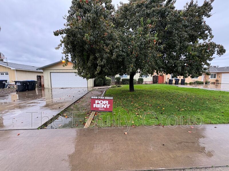 Primary Photo - 1439 W Evans Ave