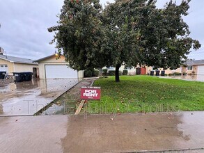 Building Photo - 1439 W Evans Ave