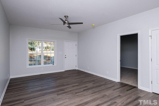 Building Photo - Cozy Ranch Home with Modern Upgrades in Durham