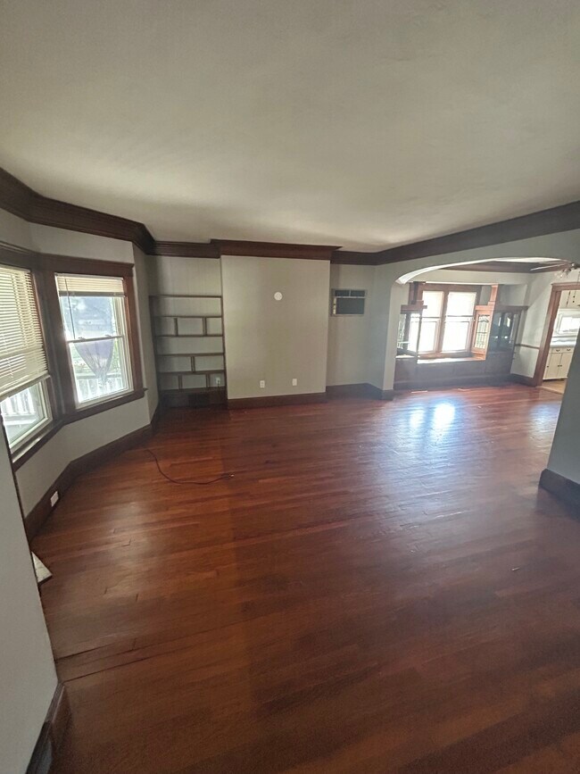 Foto del edificio - 10109 Fidelity Ave