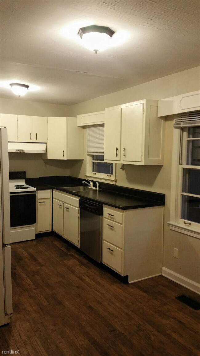 Building Photo - 3 br, 1 bath House - 901 Mclinden Ave