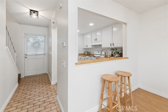 Foto del edificio - 128 Birchwood Ln