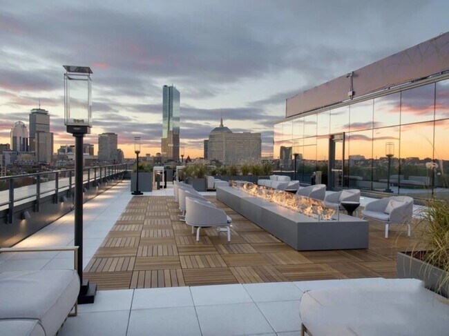 Foto del edificio - 345 Harrison Ave