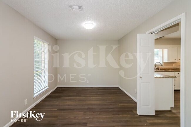 Foto del edificio - 10530 Jaycreek Dr