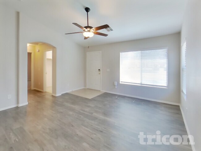 Foto del edificio - 3194 W Tanner Ranch Rd