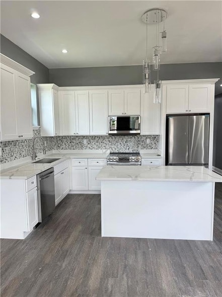 Building Photo - 8927 Fig St