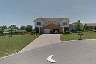 Building Photo - 15 Marlou Dr