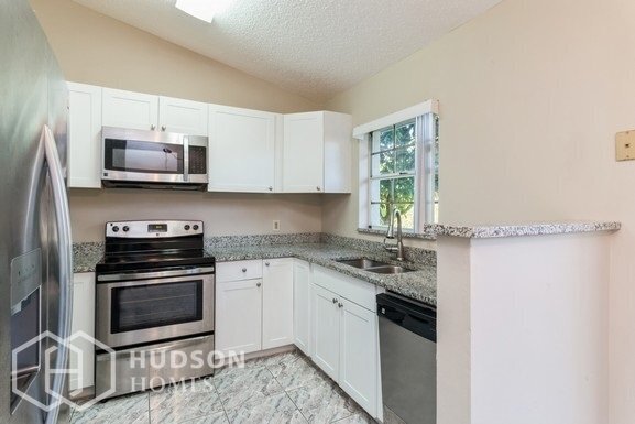 Building Photo - NOW AVAILABLE! - 319 Amaryllis Ct, Pahokee...