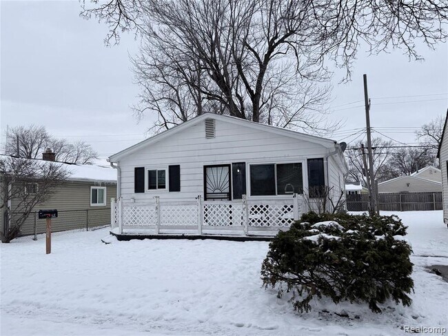 Building Photo - 166 W Coy Ave