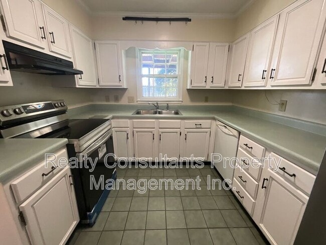 Foto del edificio - 3202-E Regents Park Lane