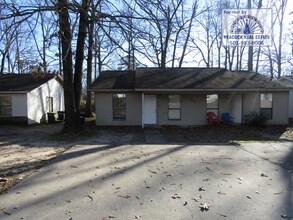 Building Photo - 500 Cherrie Ave