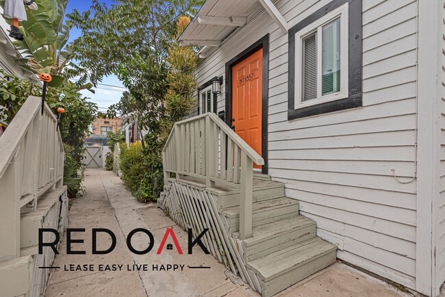 Foto del edificio - Cozy, Bungalow Style One Bedroom with an O...