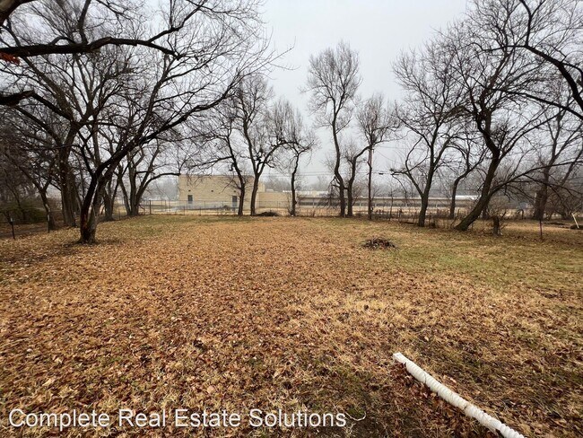 Foto del edificio - 2 br, 1 bath House - 1521 Custer St