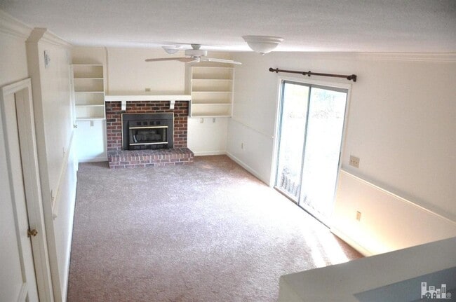 Building Photo - 421 Windward Dr