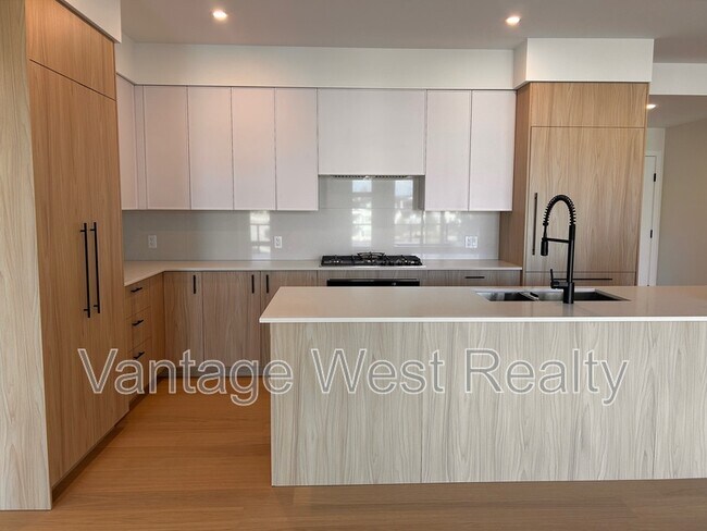 Photo du bâtiment - 9654-9654 Benchland Dr