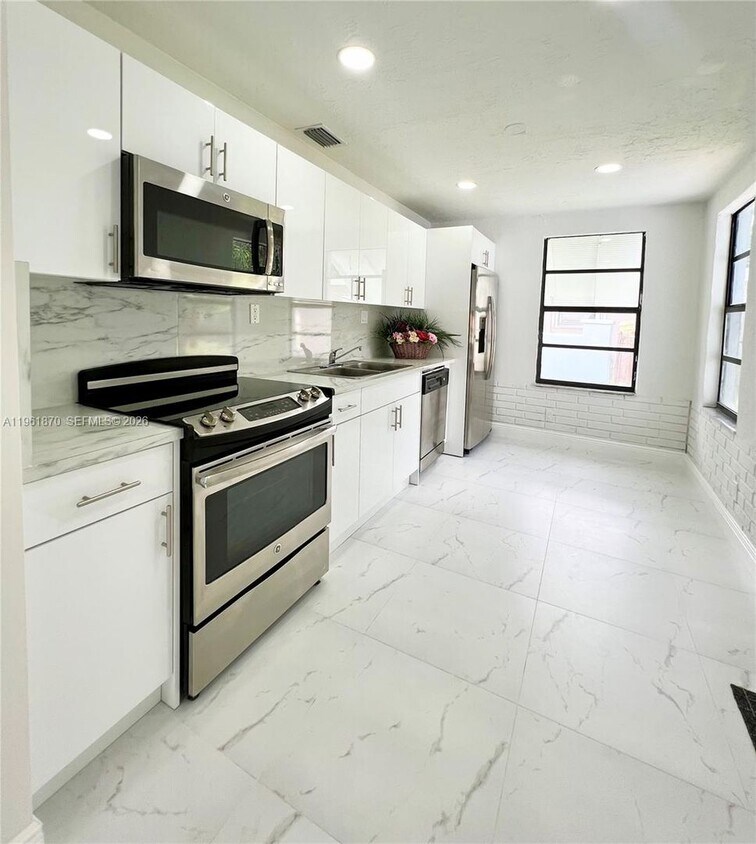 Photo - 931 NW 35th Avenue, Lauderhill, FL 33311