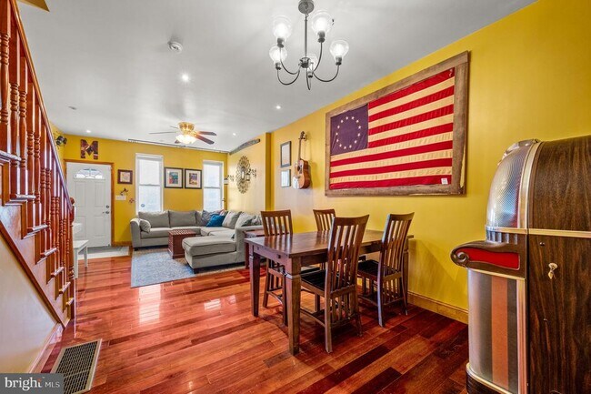 Foto del edificio - 1520 Dorrance St