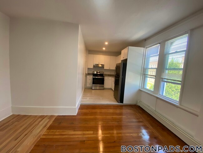 Building Photo - 7 Greenville St