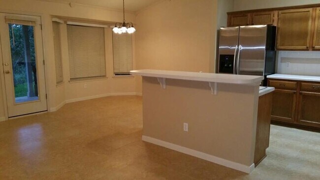 Building Photo - 3233 Silkgrass Bend