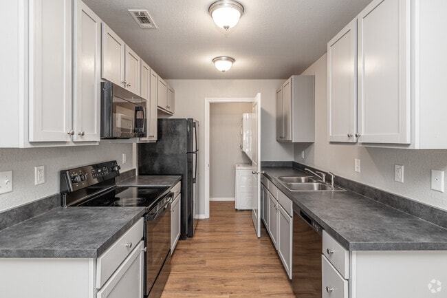 3BR, 2BA - 1,101SF - Kitchen - Haden Holly Station Duplexes & Townhomes