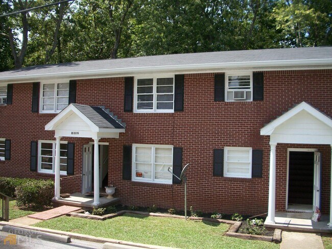 Building Photo - 1002 Level Creek Rd