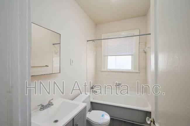 Building Photo - 433 N Highland Ave NE