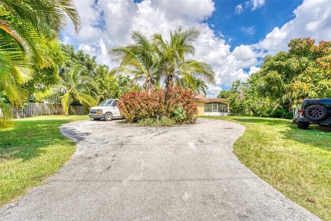Foto del edificio - 5130 SW 208th Ln