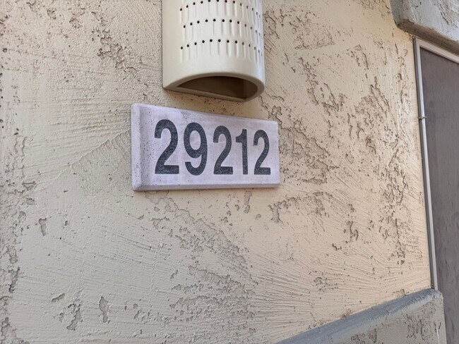 Foto del edificio - 4 BED, 2.5 BATH HOME IN JOHNSON RANCH 2766...