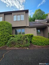Building Photo - 19 Twin Oaks
