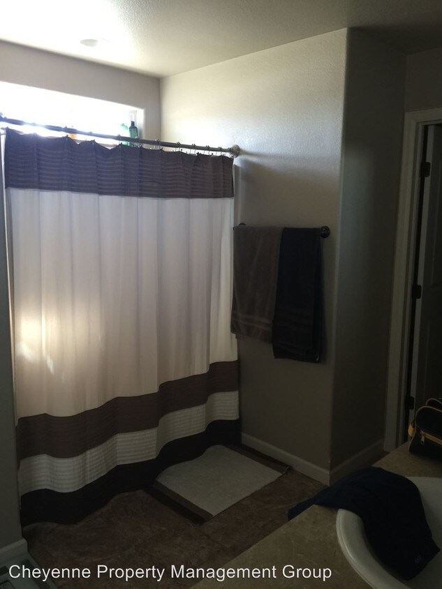 Building Photo - 1304 Sonata Ln
