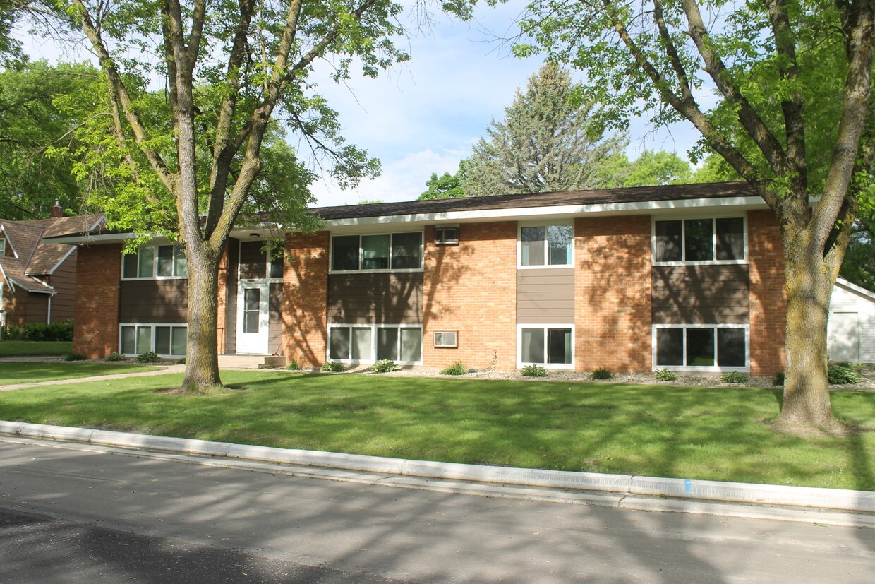 Foto principal - 1500 7 1/2 St SW