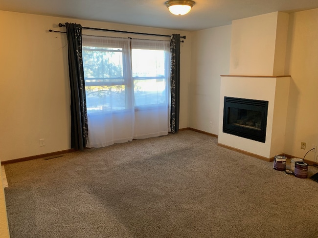 Foto del edificio - 2319 Plains Ct