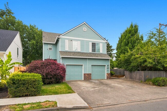Foto del edificio - 1499 NE Birkshire Ct