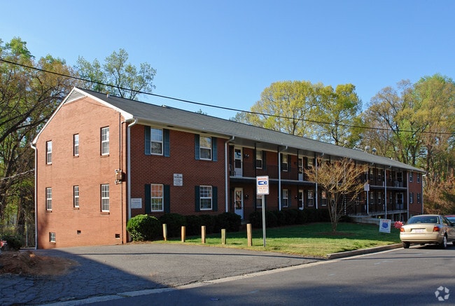 Building Photo - 1640 W Northwest Blvd