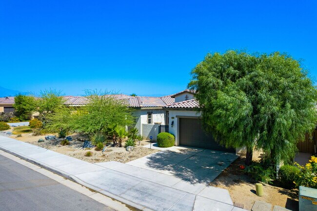 Building Photo - 74122 Encore Ln