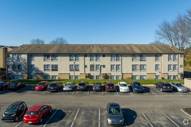 Building Photo - Woodlake Village Apartments