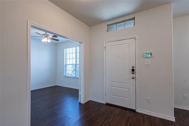 Building Photo - 2217 Miramar Dr