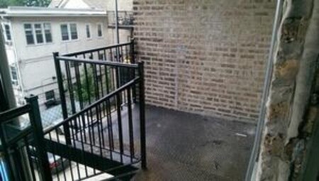 Foto del edificio - 7559 N Ridge Blvd