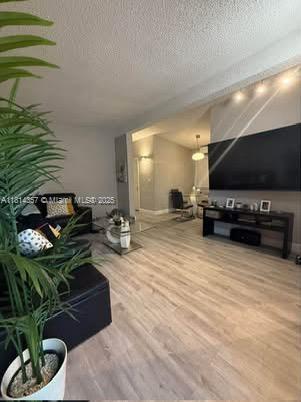 Foto principal - 10730 SW 40th St