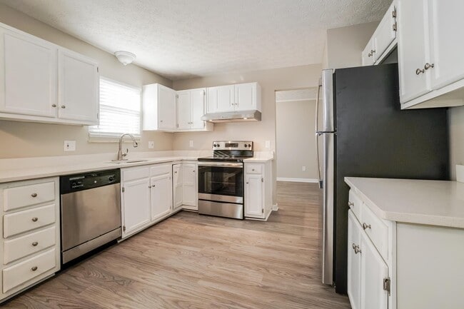 Foto del edificio - 7289 Timbercreek Ct