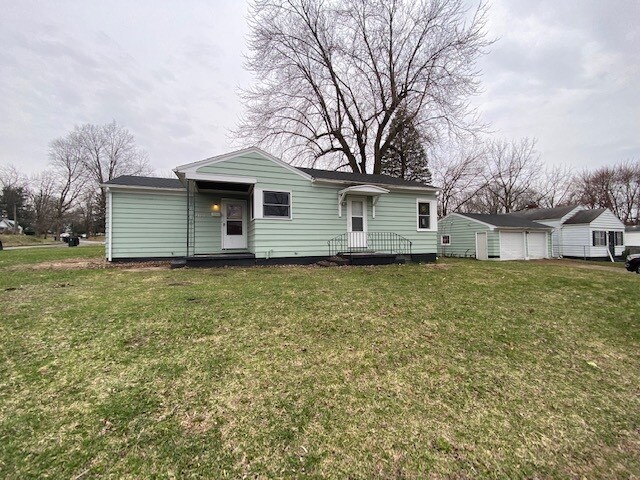 Foto principal - 2101 S Carlisle St