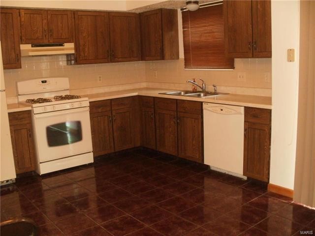 Foto del edificio - 802 Corey Ct