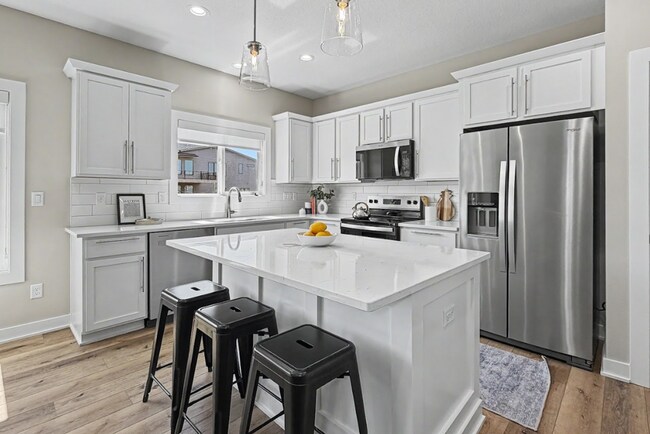 Foto del edificio - Luxury New Construction Townhome with Attached 2 Car Garage!