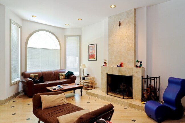 Foto del edificio - 1416 N Cleveland Ave