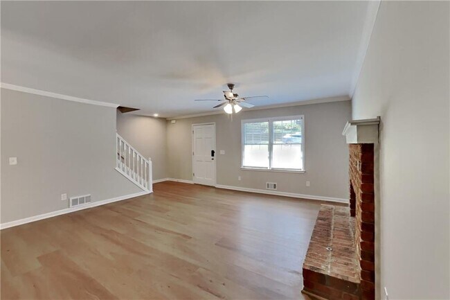 Building Photo - 2458 Zachary Woods Dr NW