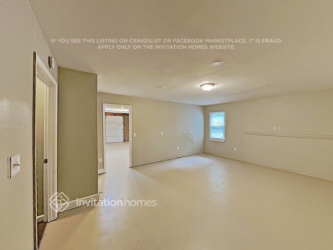 Building Photo - 520 Bone Cir