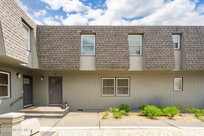 Foto del edificio - 75 Grand Central Ave