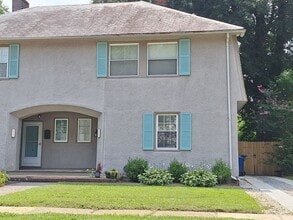 Building Photo - 205 Piez Ave