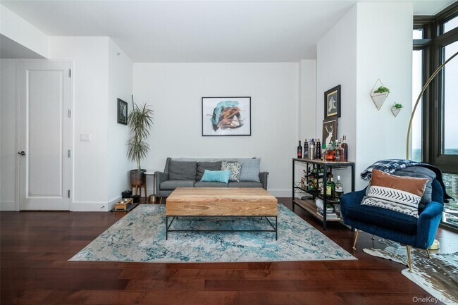 Foto del edificio - 175 Huguenot St