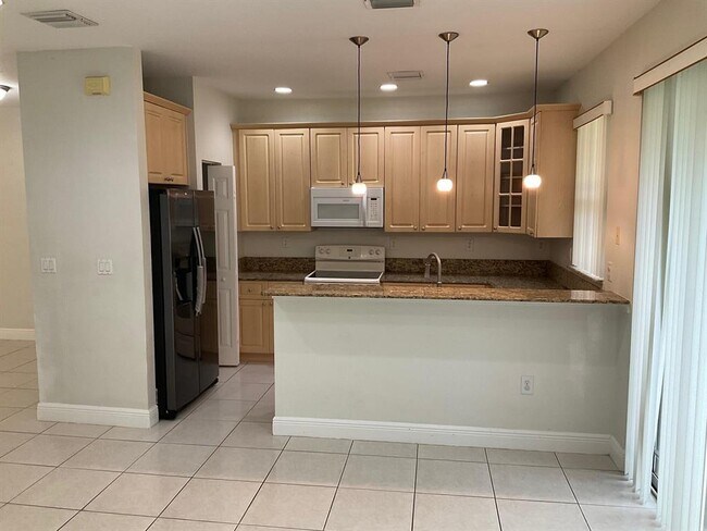 Foto del edificio - 6639 Hidden Cove Dr